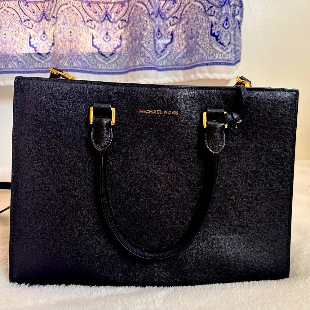 Michael Kors crossbody bag